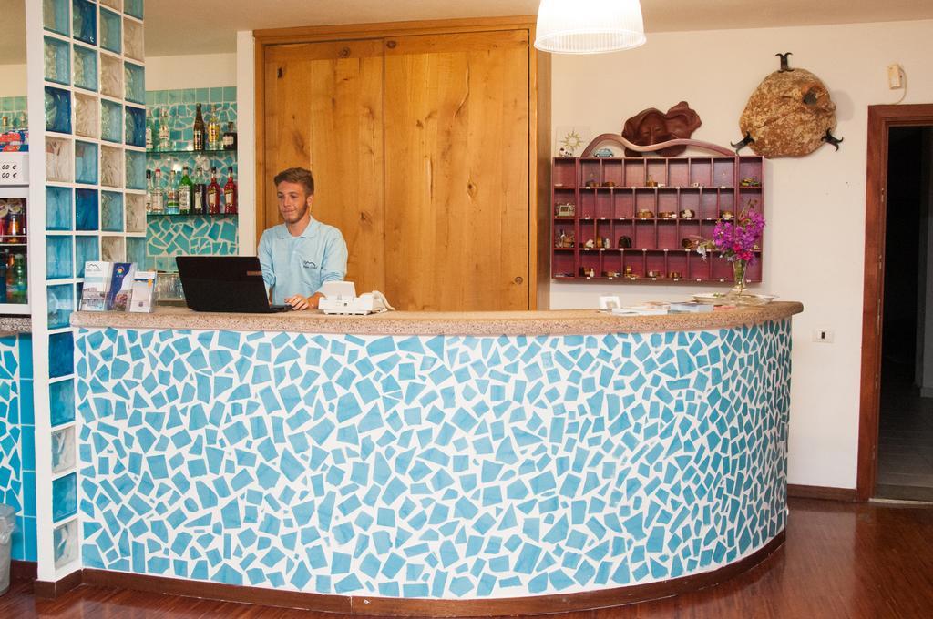 Meta Hotel Santa Teresa Gallura Bagian luar foto
