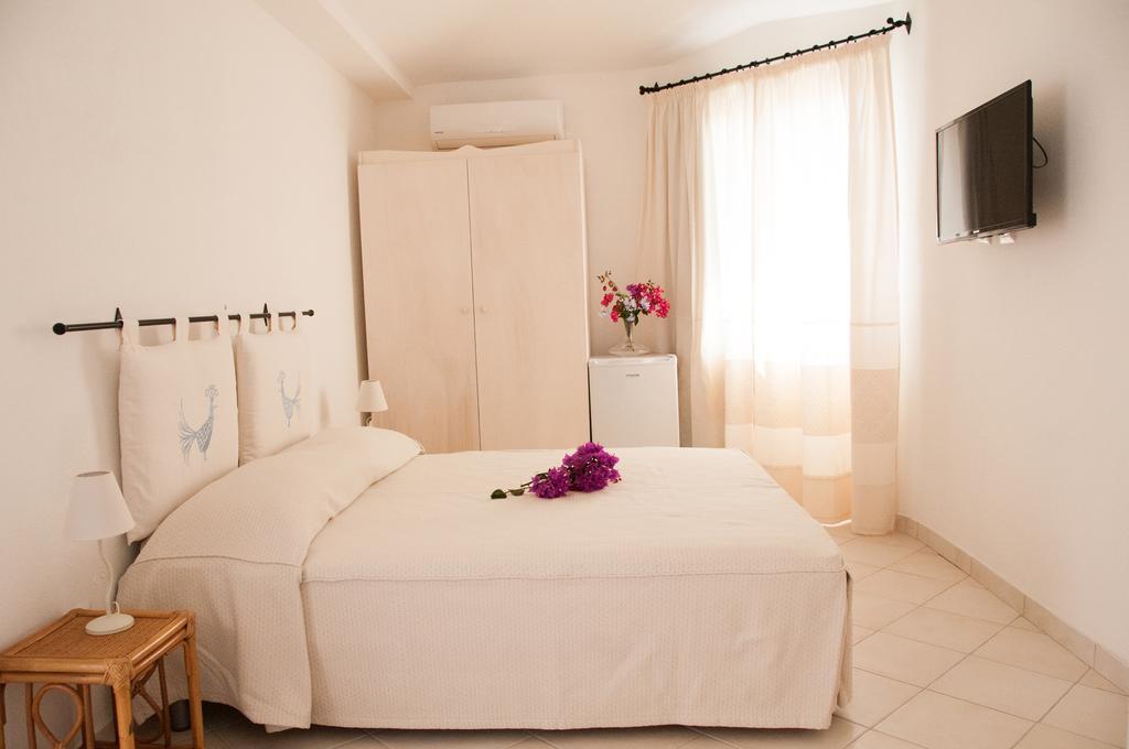 Meta Hotel Santa Teresa Gallura Bagian luar foto