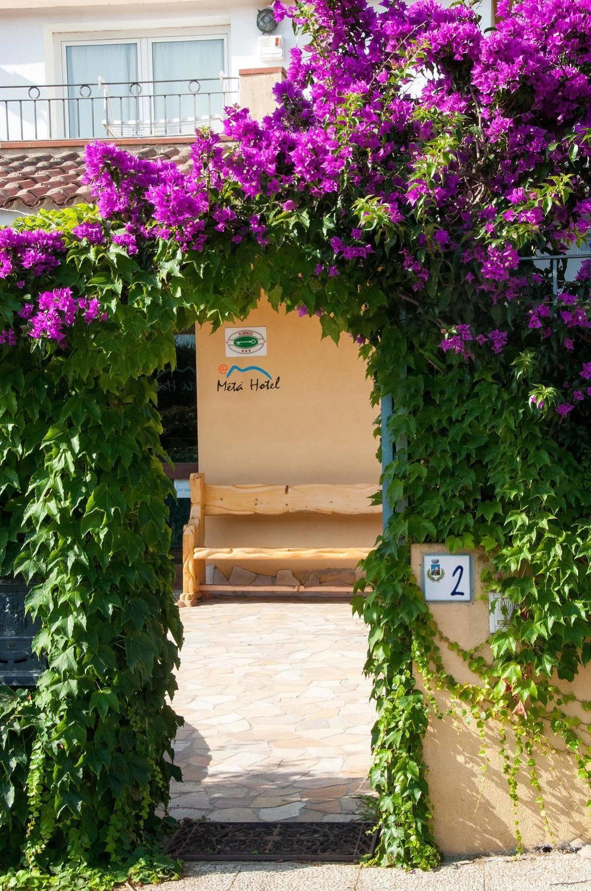 Meta Hotel Santa Teresa Gallura Bagian luar foto